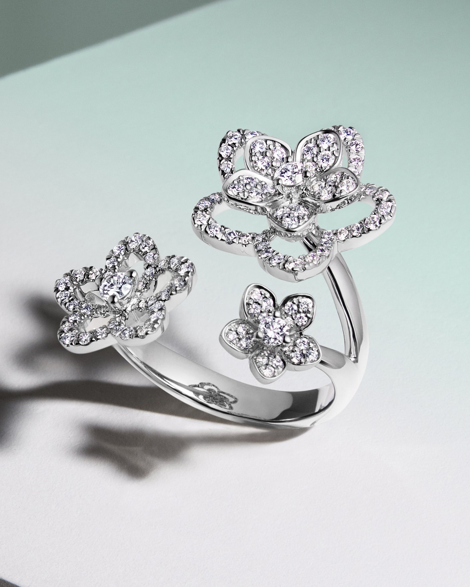 Arvelle open diamond flower ring